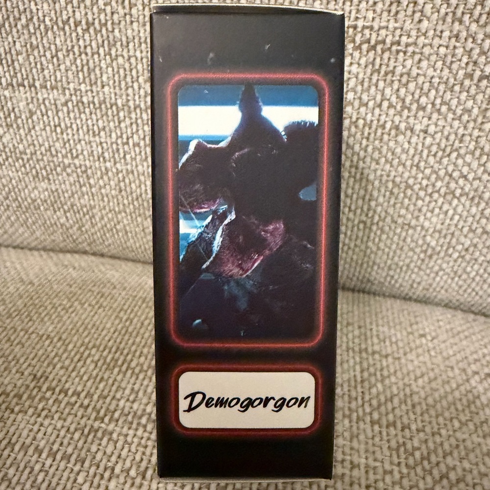 Demogorgon: Starbucks x Stranger Things bearista topper - Picture 4 of 6